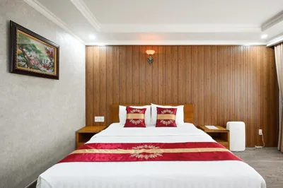 Chambre Deluxe Queen — The River Park Hotel - A Peaceful Hidden Gem in Phu My Hung - 푸미흥의 평화로운 히든 젬
